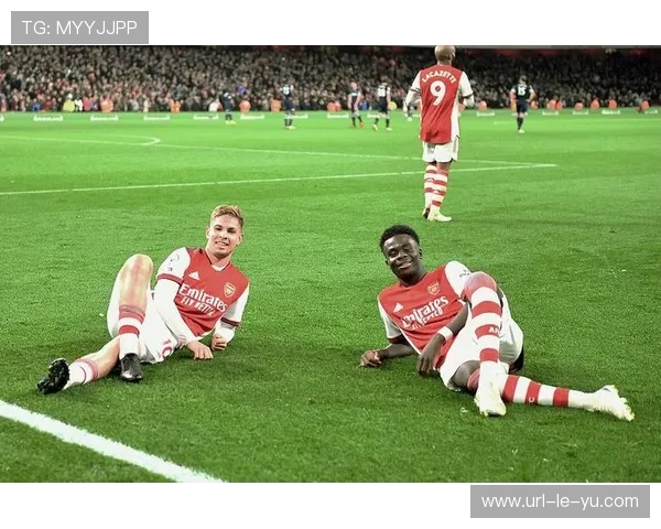 阿森纳3-0轻取萨格勒布迪纳摩,史密斯·罗远射破门 阿森纳3-0轻取萨格勒布迪纳摩,史密斯·罗远射破门