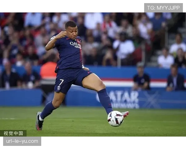 姆巴佩续约后首度专访,谈及在巴黎新战术中的角色定位